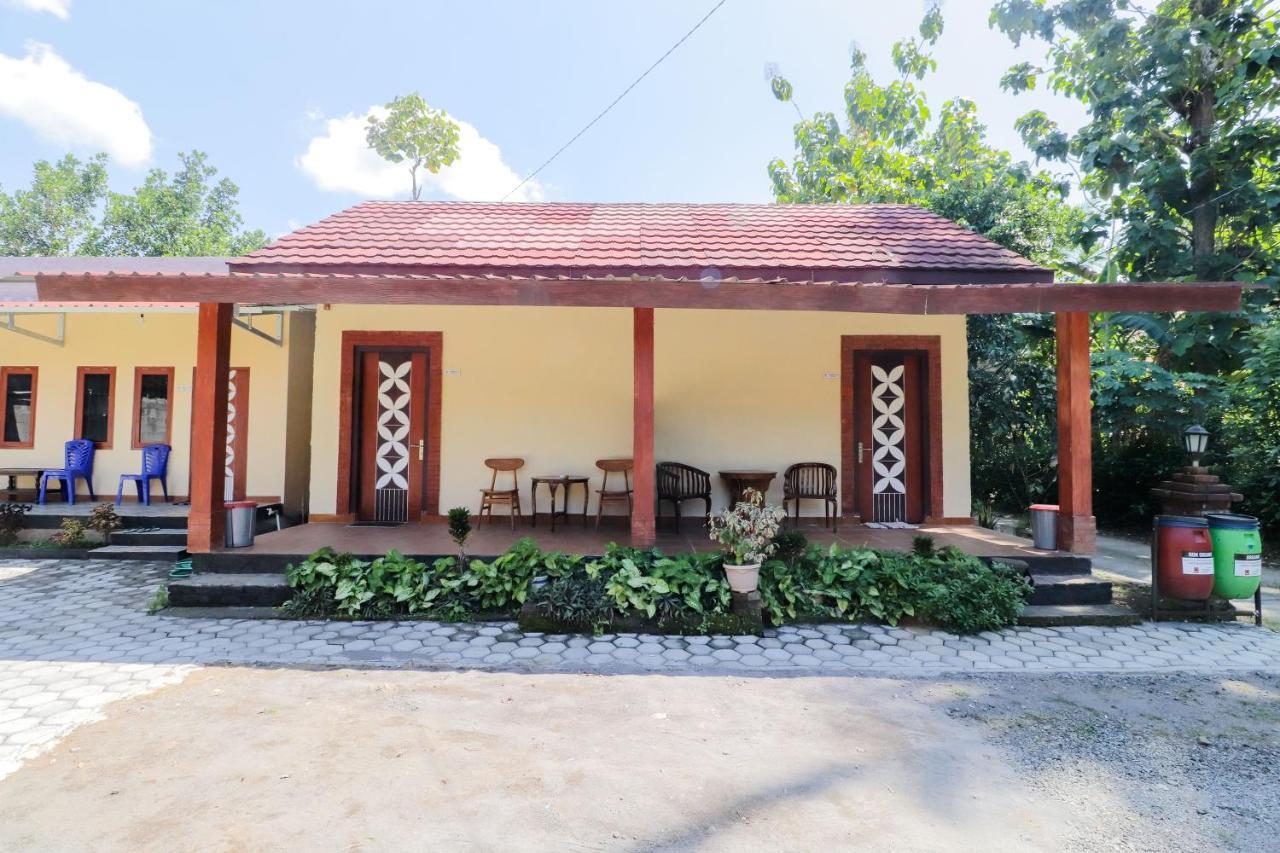 Omah Rohadi Syariah By Ndalem Beong Hotel Magelang Exterior photo